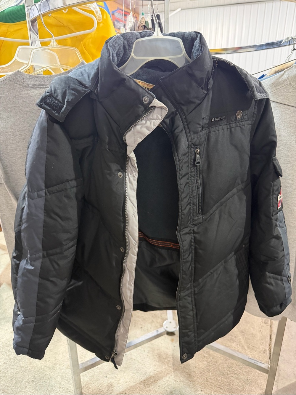 Hawke & Co Boys Black Down Puffer Winter Coat Hooded Size M 10/12